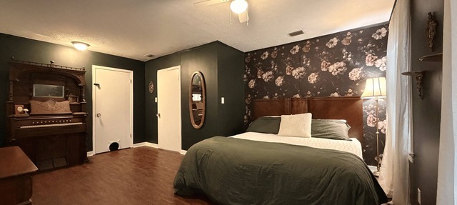 Cozy 2BR Bungalow in Historic Cove Near Downtown in Panama City