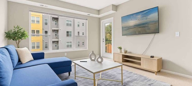 Cozy 2BR | King + 2 Queens + Walk to Xcel Arena in Saint Paul