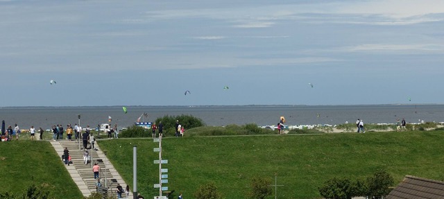 Cozy attic studio Norddeich panoramic window with sea view beach 50 meters in Norden