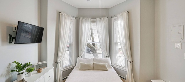 Cozy Somerville Studio: 2 Mi to Boston, Walk to T! in Somerville