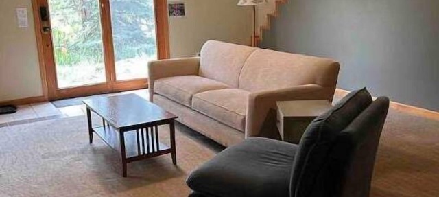 Cozy, Spacious, Private Rocky Mountain Guest Suite in Estes Park