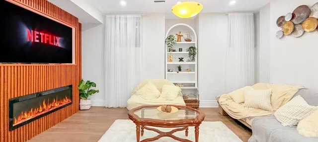 Designer 4BR Basement Suite in a Detached House – Oakville in Oakville