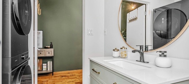 Downtown Two-Level Loft | Private Gym + Parking | Steps From Roger’s Place in Edmonton