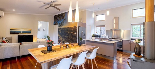 Eco House with private pond & forest. Noosa Hinterland Retreat in Doonan