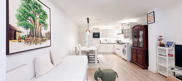 Elegant 4P Ground floor apartment @Amsterdam De Pijp in Amsterdam