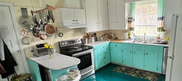 Elegant Country Home, 1hr from Toronto with access to Private Lake in Schomberg