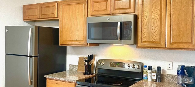 Entire home centrally located!Close to downtown St Pete,Gulfport,beach and more in St. Petersburg