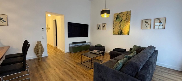 Espasingen Castle Apartment 1 – Luxury Living with a Sauna in a Historic Castle in Stockach