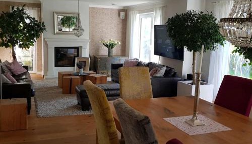 Exklusive Wohnung mit herrlicher Terrasse und Garten in Ludwigsburg