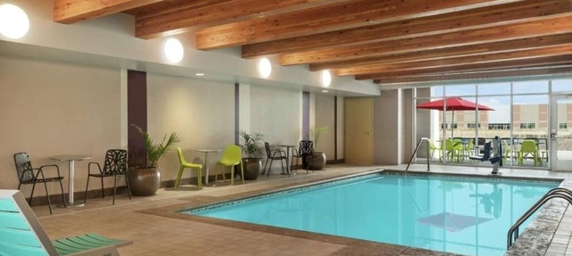 Experience Comfort & Convenience in This Brooklyn Park Unit in Brooklyn Park