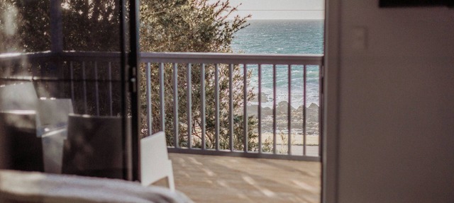 Explore coastal luxury at On The Rocks in Penneshaw