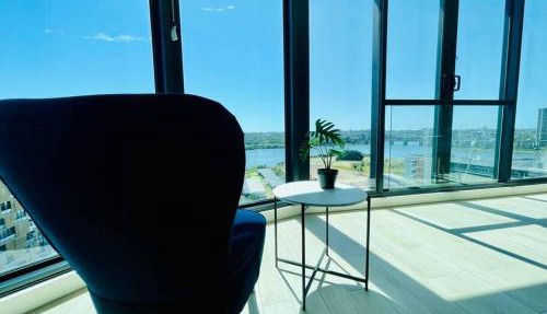 Fascinating waterview 2 bedrooms condo (Parking) in Sydney