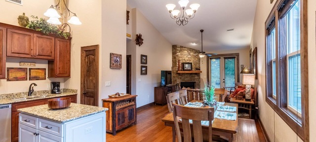 Featherstone - Modern Townhome in Small Resort Community w/Clubhouse & Pool in Cullowhee