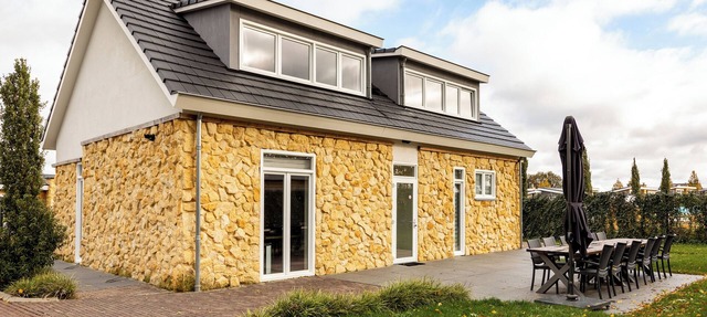 Group accommodation 12+3 in Valkenburg