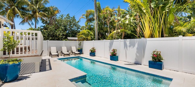 Historic MamaDear House, Boca Grande Island w/private pool, 5min stroll to beach in Boca Grande