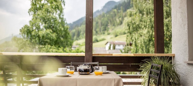 Holiday Apartment 'Pöder Alplahner' with Mountain View, Balcony, Shared Garden & Wi-Fi in Ulten
