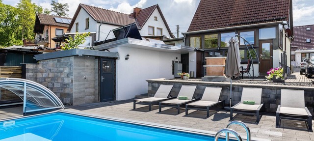Holiday Home 'Eisfelder Blick' with Private Pool (May-Sep.), Private Terrace and Wi-Fi in Eisfeld
