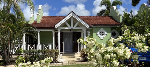 Idyllic 7 Porters Court, Beach Club Membership, pool, 5min walk beach, Holetown in St. James