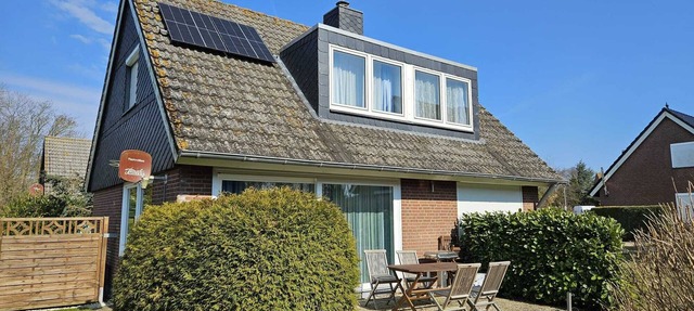 Idyllically situated vacation apartment in Vitzdorf on Fehmarn not far from the Baltic Sea coast. in Fehmarn