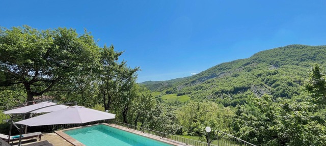 Il Rifugio - Cottage with Pool in Emilia-Romagna