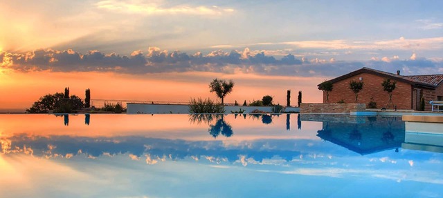 Le Orchidee Luxury Country Villa with pool just minutes from the Riviera in Roncofreddo