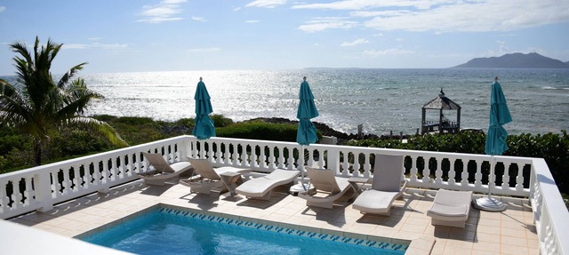 Lockrum Point Villa: Seaside Villa 3 Bed/3 Bath/Pool in Lockrum Bay