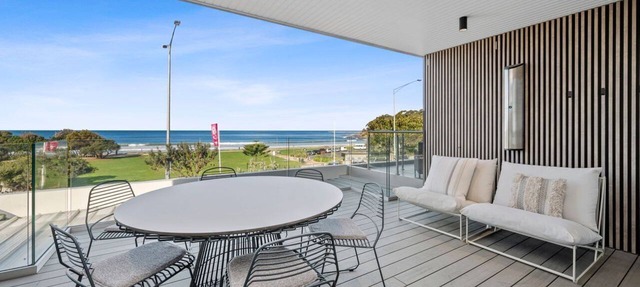 Louttit Bay Apartment 1 in Lorne
