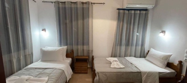 Lunar Melody Two-Bedroom Apartment near the Beach in Kato Lefkos