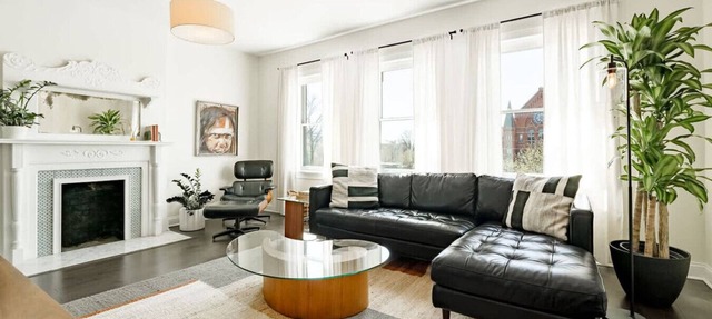 Lux 2BR | Downtown | Rooftop Patio | Free Parking in Cincinnati