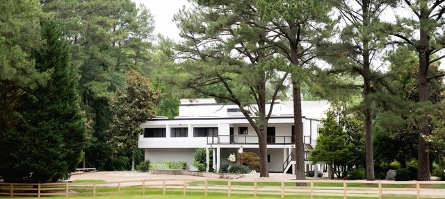 Luxurious riverfront Manor with 6 bedrooms and WiFi, AC in fabulous Midlothian in Midlothian