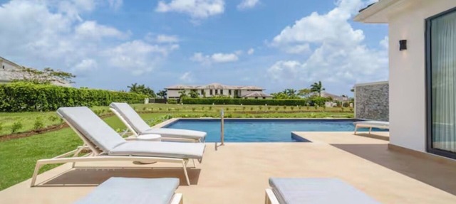 Luxury 4-Bed Royal Westmoreland Villa with Private Pool & Full Club Membership in Holetown