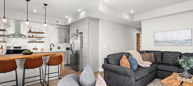 Luxury Condo w/Beach Access | Dragestil 715-1 in Duluth