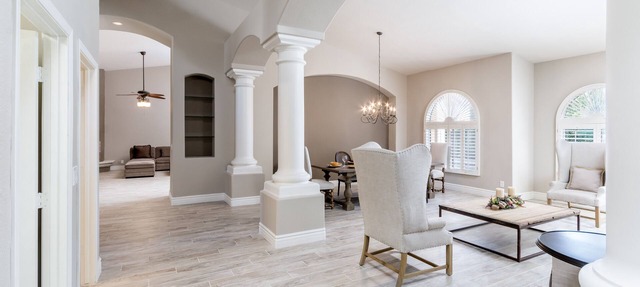 Luxury home, great shopping near Kierland and golfing, pool in Scottsdale