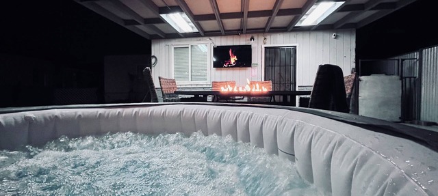 Luxury Home wPrivate Jacuzzi & Firepit in San Bernardino