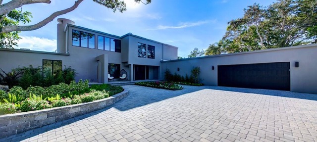 Luxury Siesta Key Wellness Retreat. 5-10 min walk to Siesta Beach and Village in Siesta Key