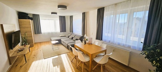 M&L Vih, Apartment mit 2 Schlafzimmer - Mountains & Lakes Villach in Dobrova