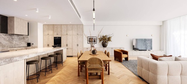 Marrakech by Property Mums with heated plunge pool in Richmond
