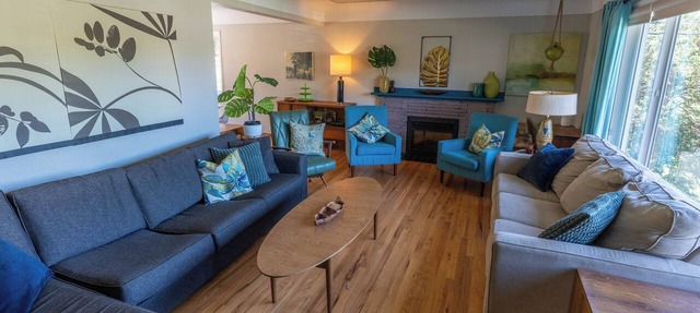 Mid-Century Modern Apartment at Horner Park, Welch Homes & Hospitality in Saanich