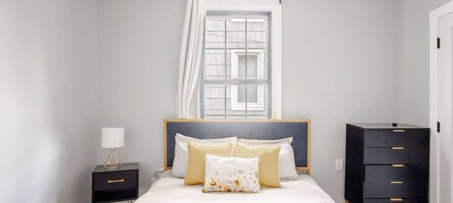 Modern 2 Bed in BlackRock in Bridgeport