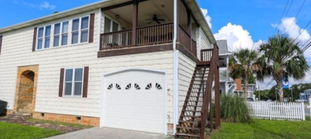 Moore Beach Time - Perfect for the whole family with tons of extras - including PET FRIENDLY! home in Kure Beach