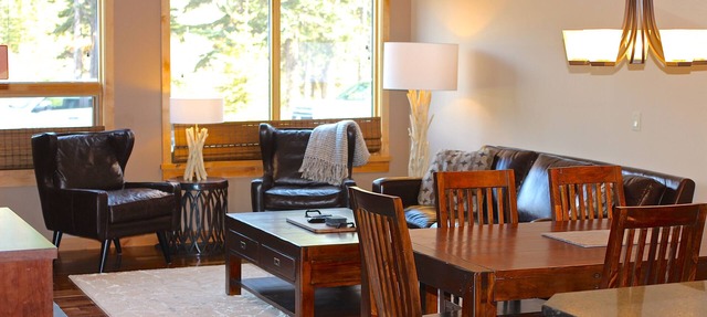 Mountain + Creek View. 5 Min Walk To Main Street. An Amazing Home Base! in Canmore