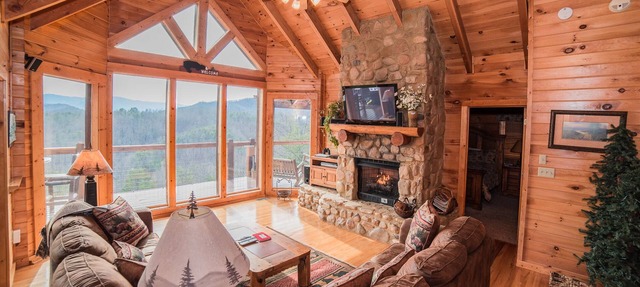 MOUNTAINTOP EXPERIENCE - Private Panoramic Views of the Great Smoky Mountains in Sevierville