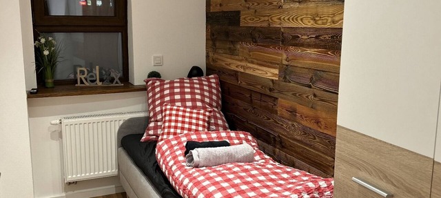 Neu Renovierte 5 Zimmerwohnung im Allgäustyle. Zentral Gelegen in Stuttgart