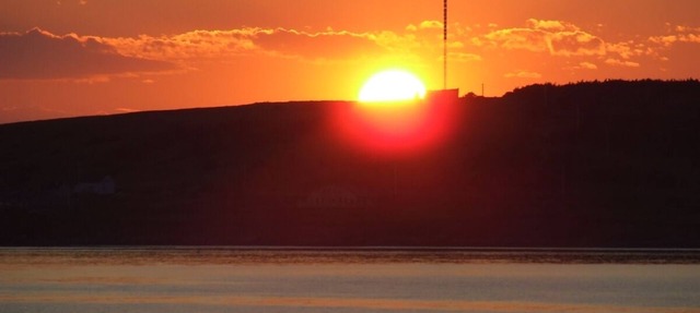 New Beachfront Post+beam Cottage, Amazing Sunsets and Just Off Cabot Trail in Point Cross