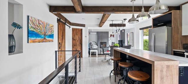 New design house friendly and calmer area in Dollard-des-Ormeaux