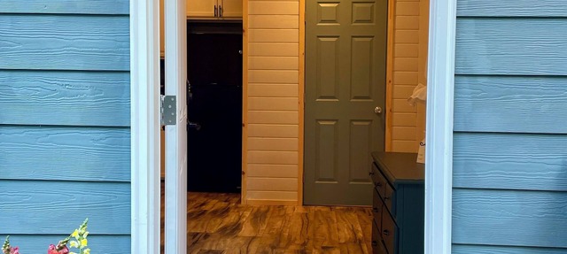 Not So Tiny House with WiFi in charming Monroe in Monroe