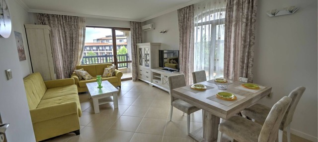 Oasis Luxury Apartment C33 in Tsarevo