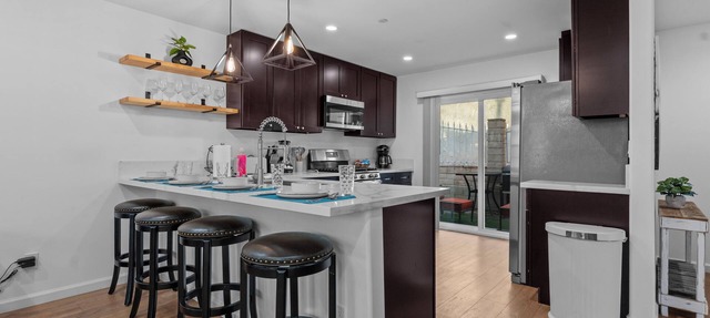 One World House with King Bed in Colton
