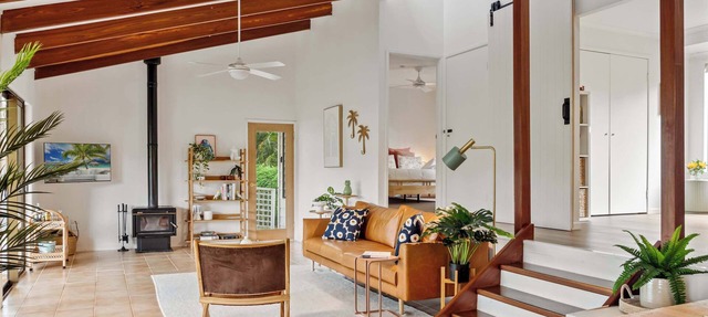 Palms Cottage - Pet-Friendly Eumundi Retreat in Hinterland Region