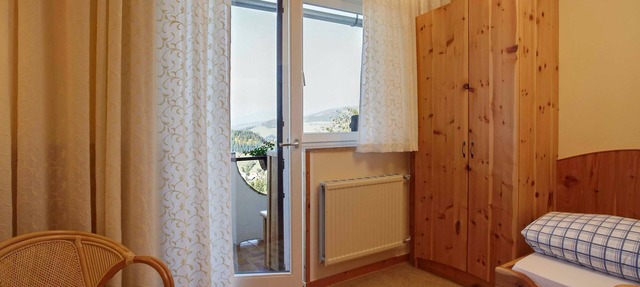 Panoramic view single room 2 adults. + 1 child up to 12 years - Biolandhaus Arche in Eberstein